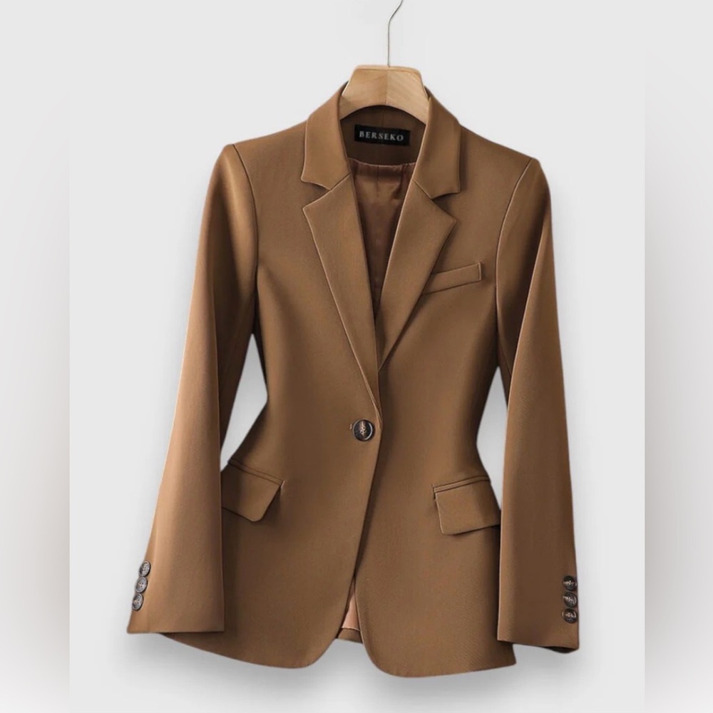 Women's Classic Brown Blazer